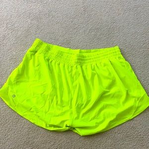 Lululemon Hotty Hot High-Rise Short 4”